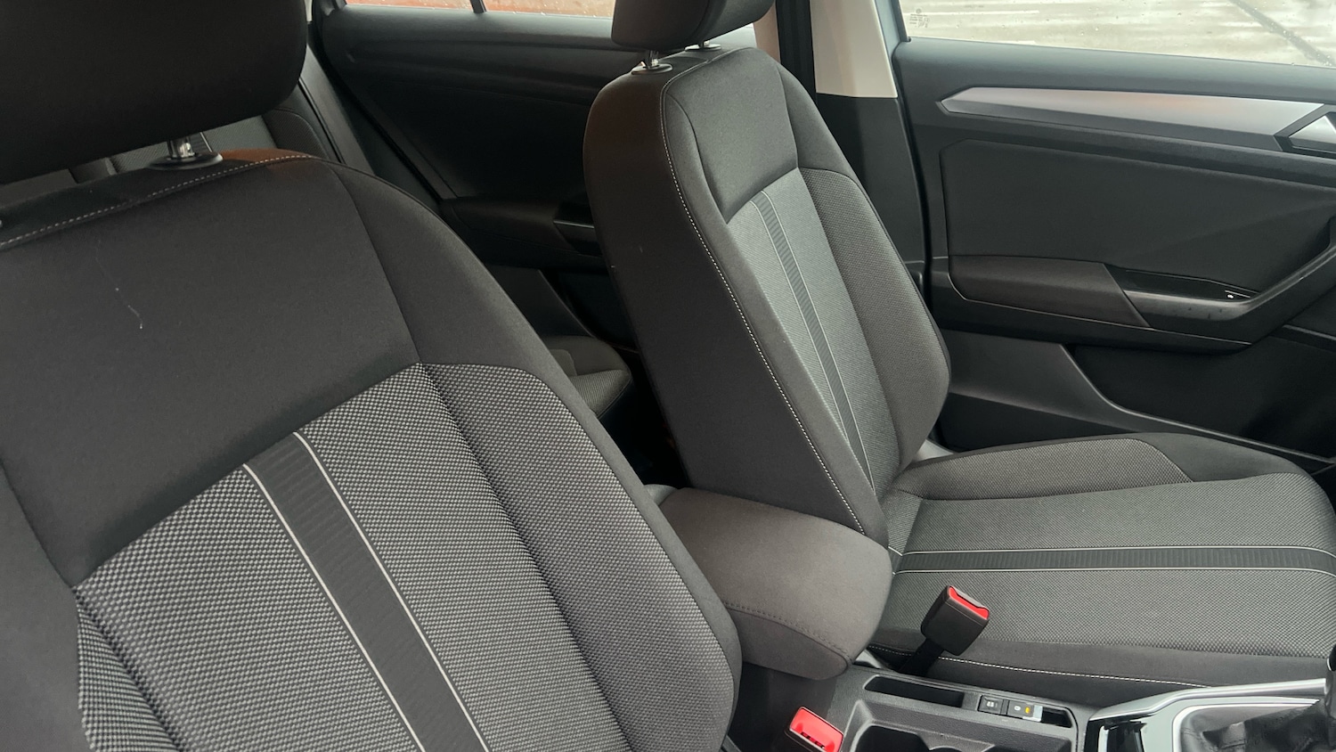 Used Volkswagen T-Roc 2024 for sale - 77516371: Photo 31