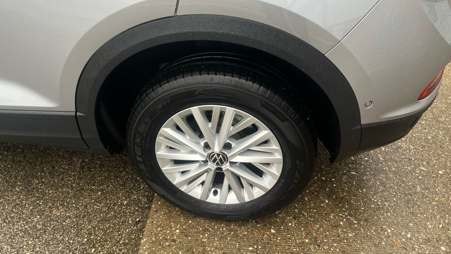 Used Volkswagen T-Roc 2024 for sale - 77516371: Photo 42