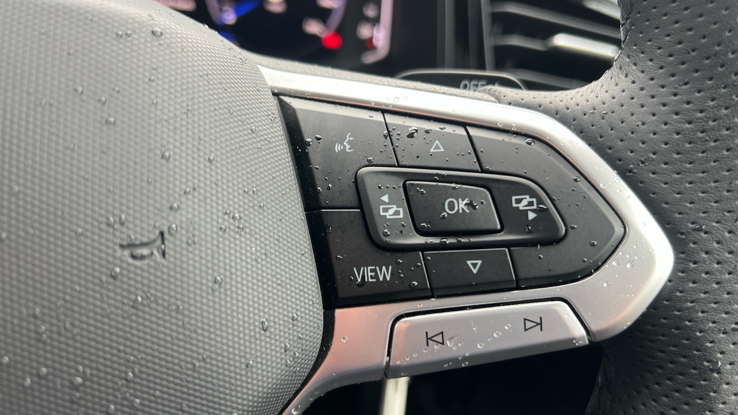 Used Volkswagen T-Roc 2025 for sale - 77005795: Photo 29