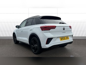 Used Volkswagen T-Roc 2025 for sale - 77005795: Photo
