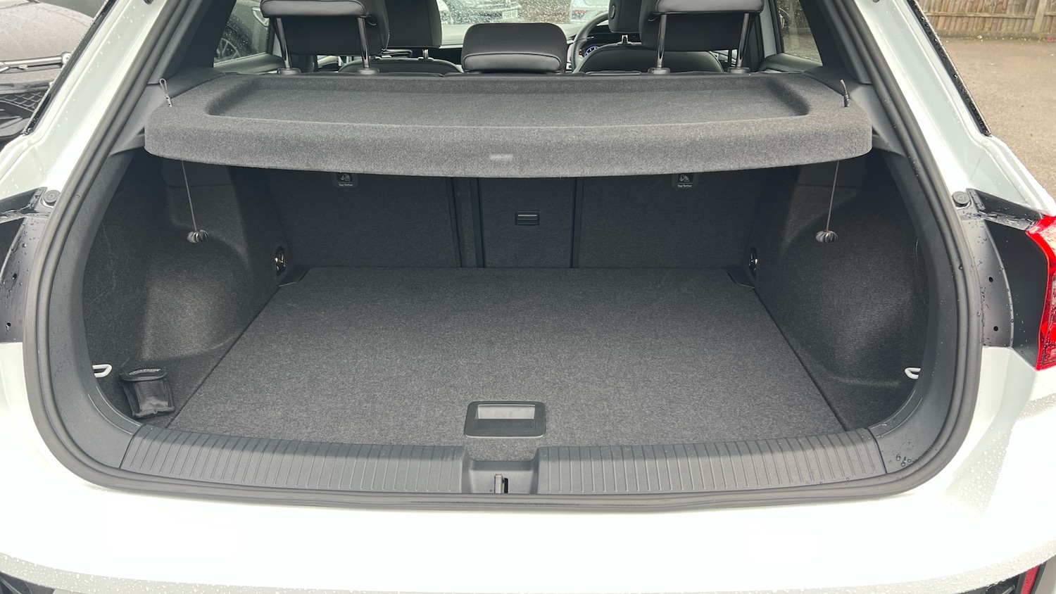 Used Volkswagen T-Roc 2025 for sale - 77005795: Photo 4