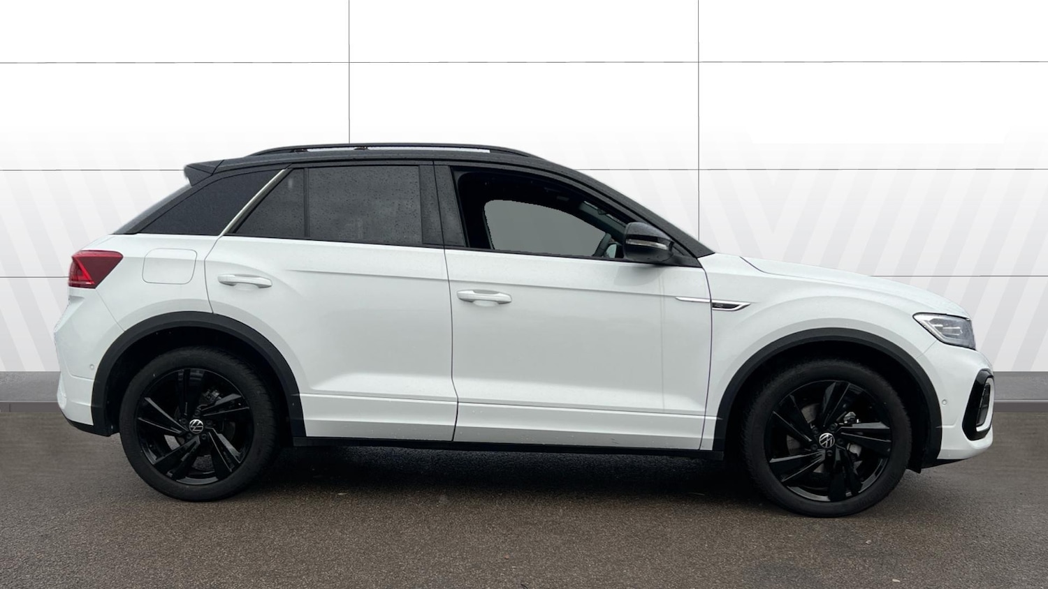 Used Volkswagen T-Roc 2025 for sale - 77005795: Photo 5