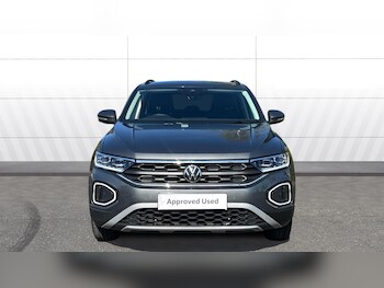 Used Volkswagen T-Roc 2024 for sale - 78370796: Photo