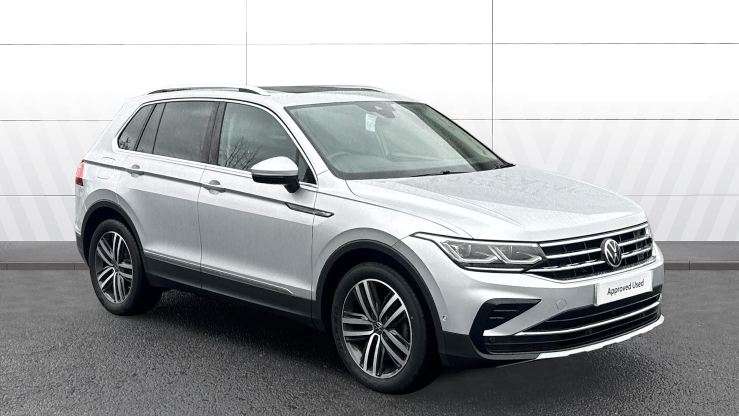 Used Volkswagen Tiguan 2021 for sale - 76894357: Photo 1