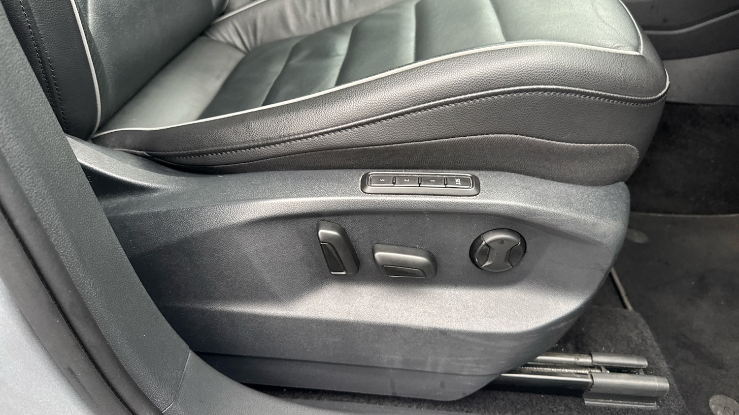 Used Volkswagen Tiguan 2021 for sale - 76894357: Photo 33