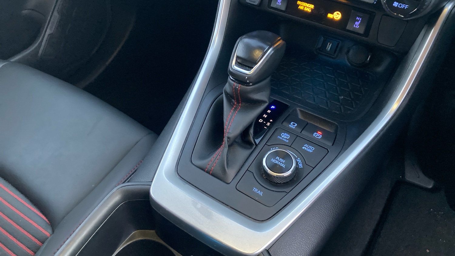 Used Toyota RAV4 2022 for sale - 77650183: Photo 13