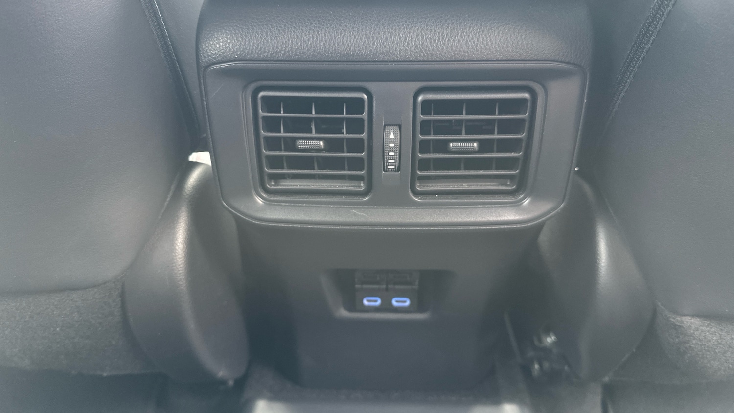 Used Toyota RAV4 2022 for sale - 77650183: Photo 38