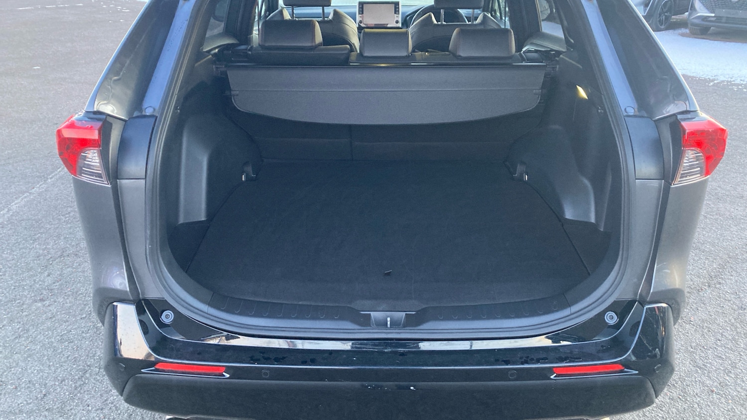 Used Toyota RAV4 2022 for sale - 77650183: Photo 4