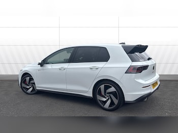 Used Volkswagen Golf 2025 for sale - 77901468: Photo