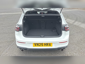 Used Volkswagen Golf 2025 for sale - 77901468: Photo