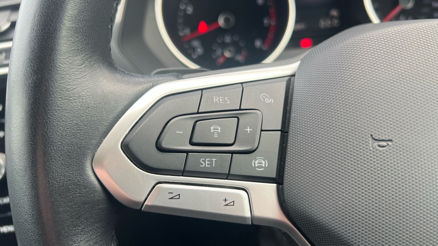 Used Volkswagen Tiguan 2022 for sale - 77528505: Photo 23