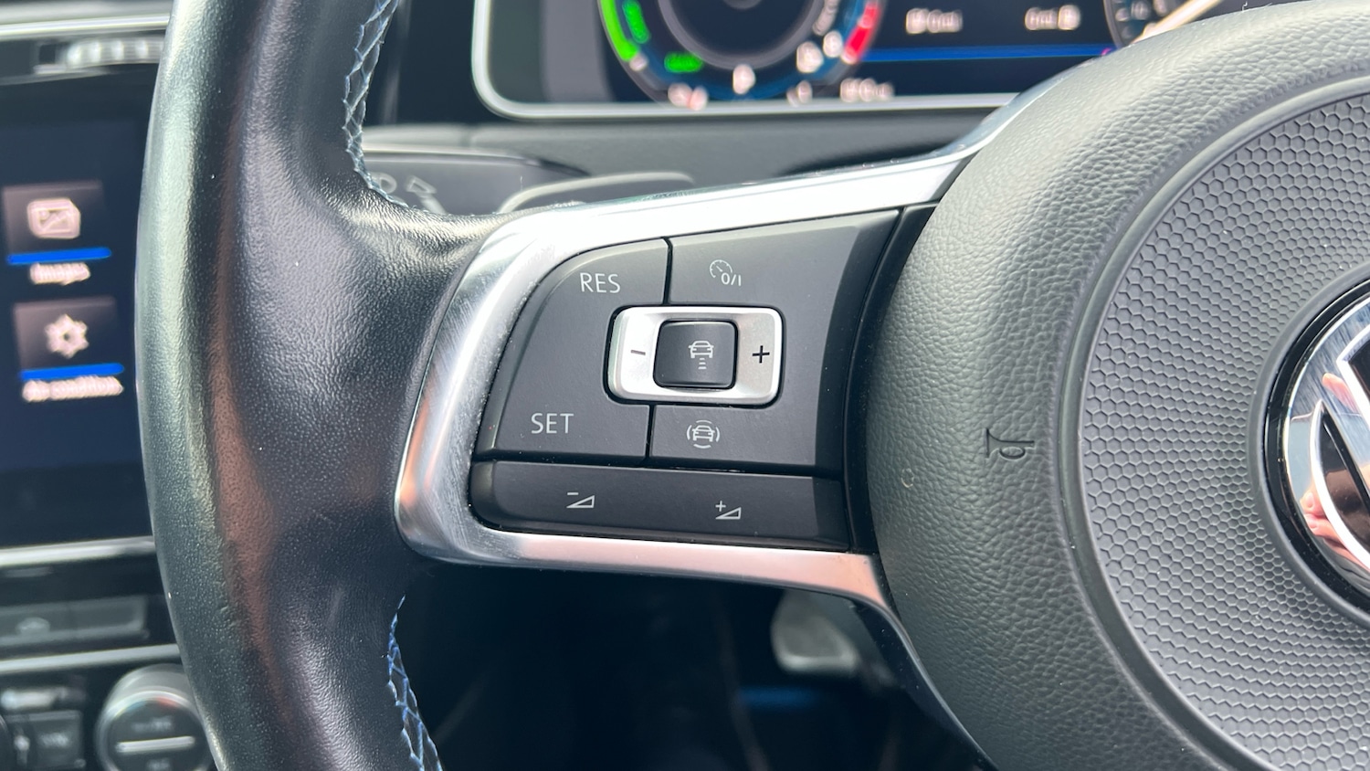 Used Volkswagen Golf 2020 for sale - 77116381: Photo 24