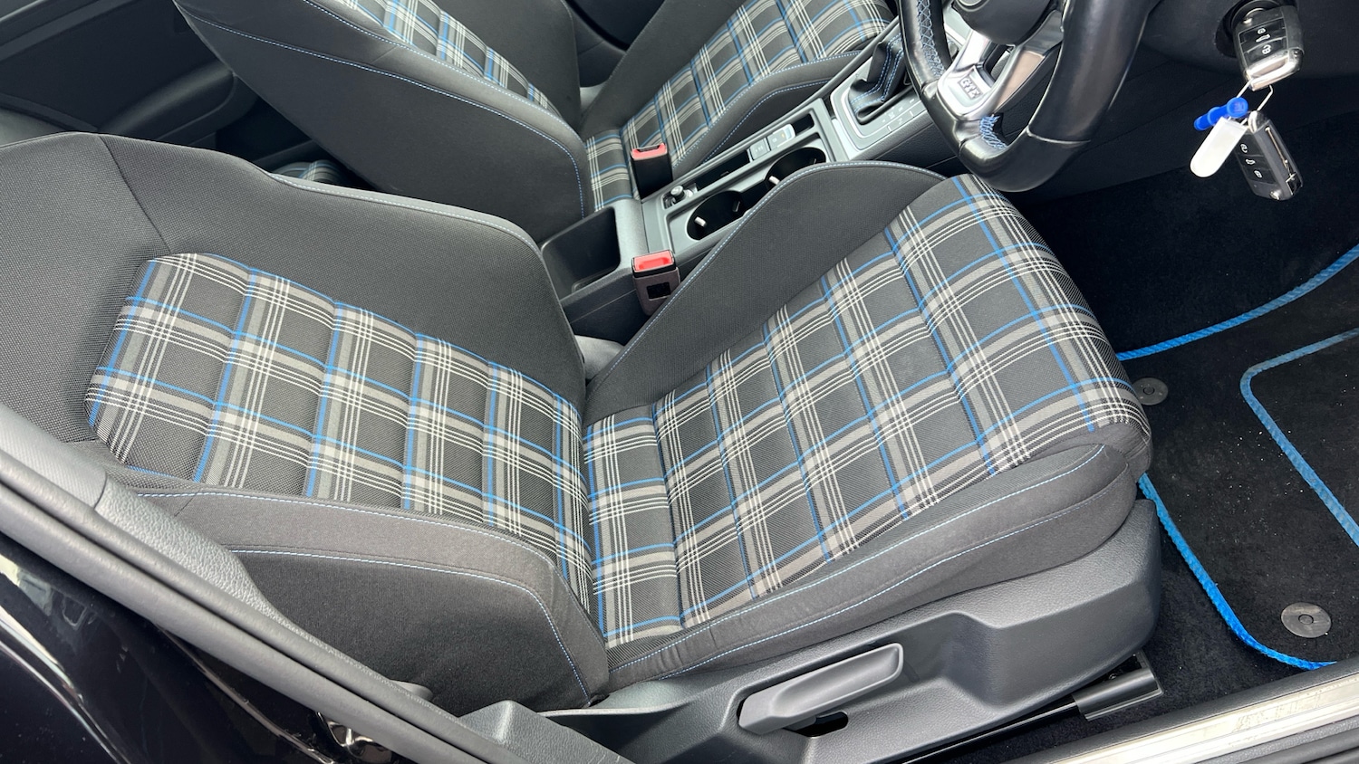 Used Volkswagen Golf 2020 for sale - 77116381: Photo 31