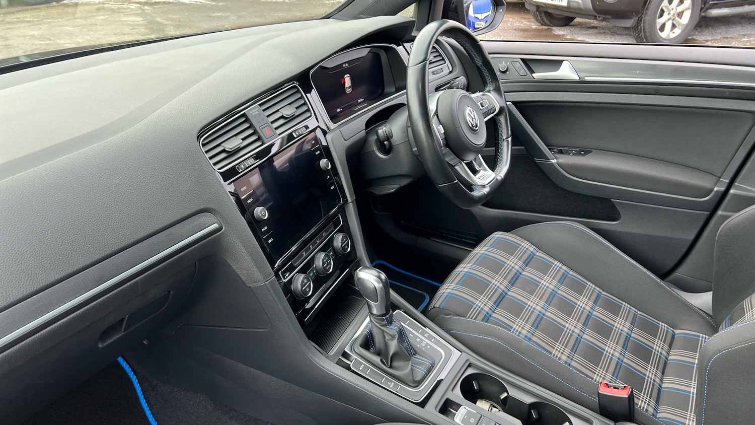 Used Volkswagen Golf 2020 for sale - 77116381: Photo 9