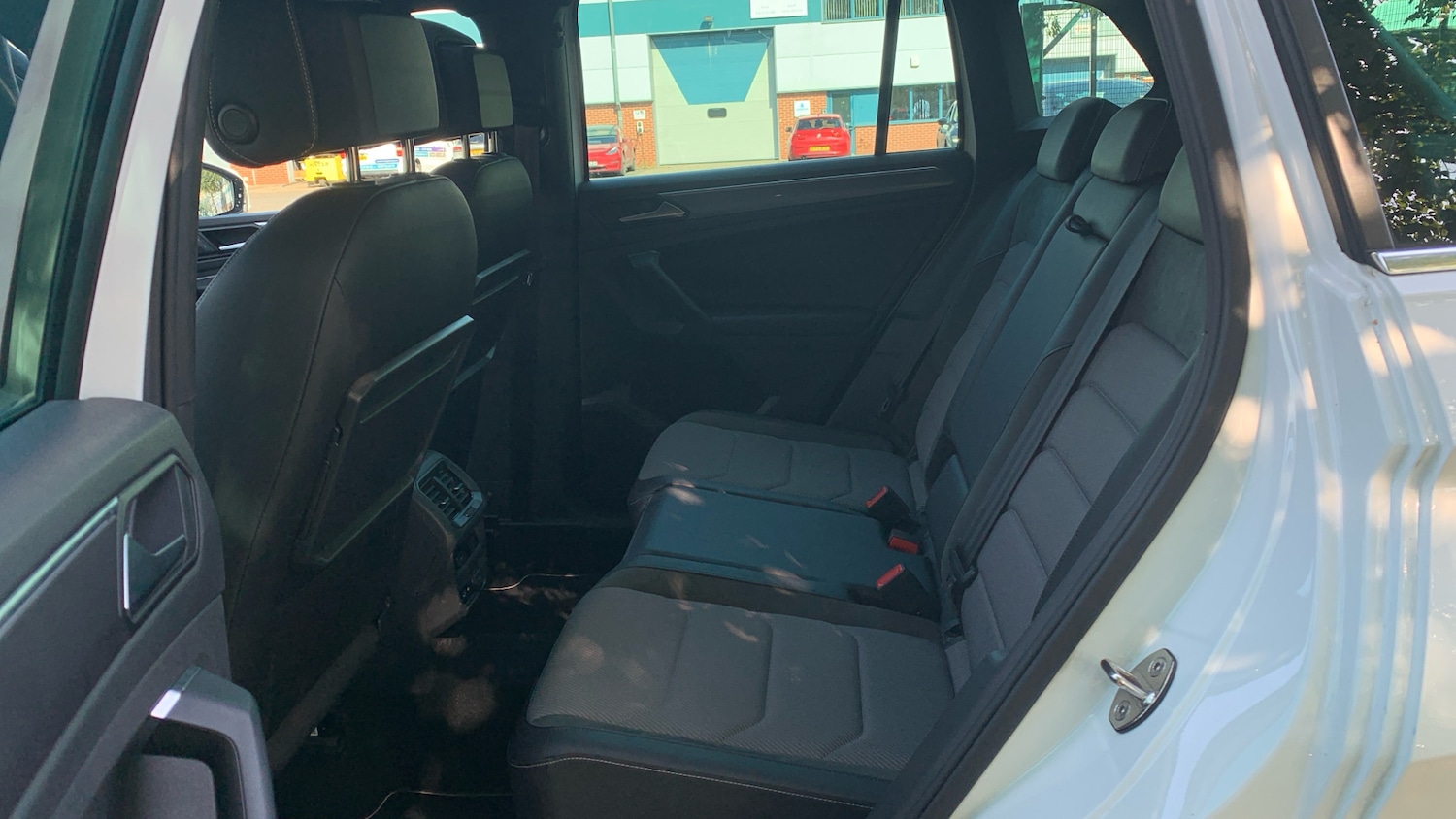 Used Volkswagen Tiguan 2020 for sale - 77138505: Photo 16