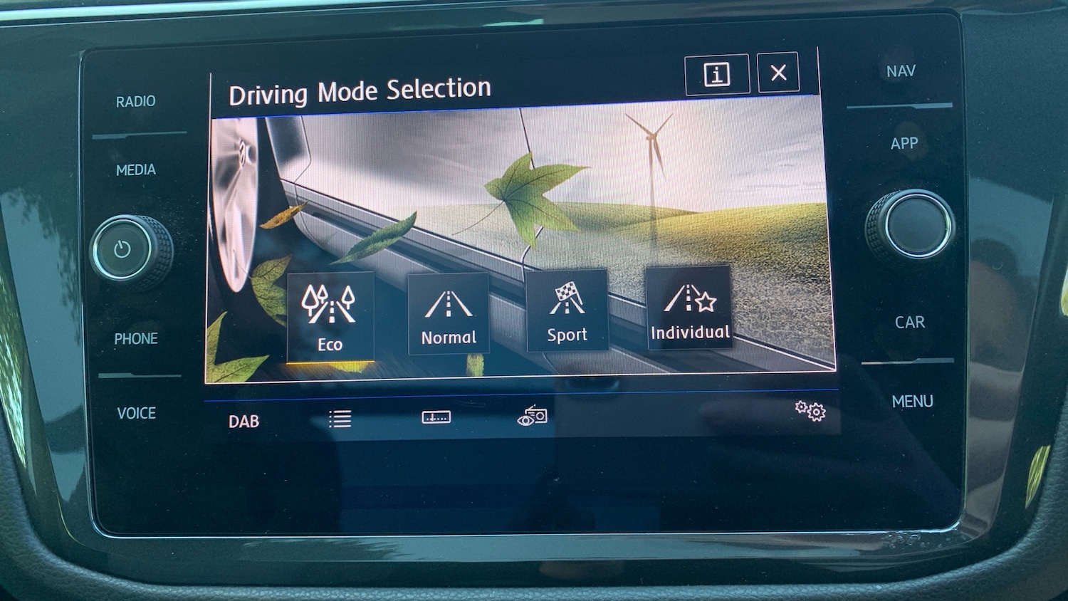 Used Volkswagen Tiguan 2020 for sale - 77138505: Photo 27