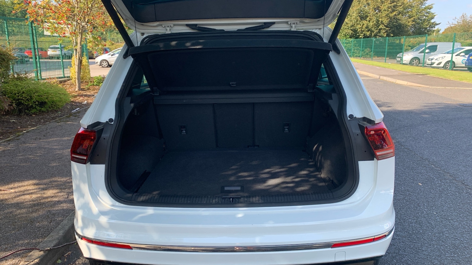 Used Volkswagen Tiguan 2020 for sale - 77138505: Photo 4