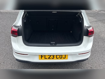 Used Volkswagen Golf 2023 for sale - 78502335: Photo
