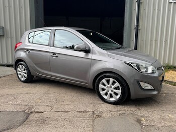Used Hyundai i20 2013 for sale - 78307448: Photo