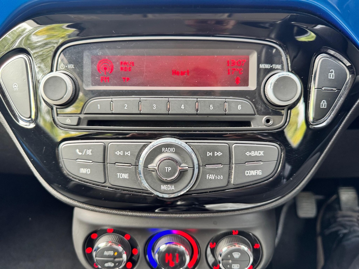 Vehicle 28
