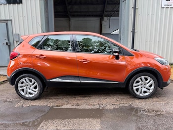 Used Renault Captur 2016 for sale - 78516775: Photo