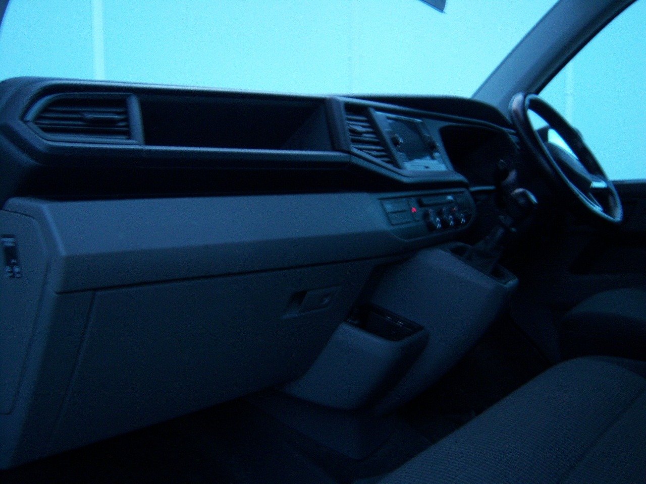 Used Volkswagen Transporter 2023 for sale - 76709807: Photo 15