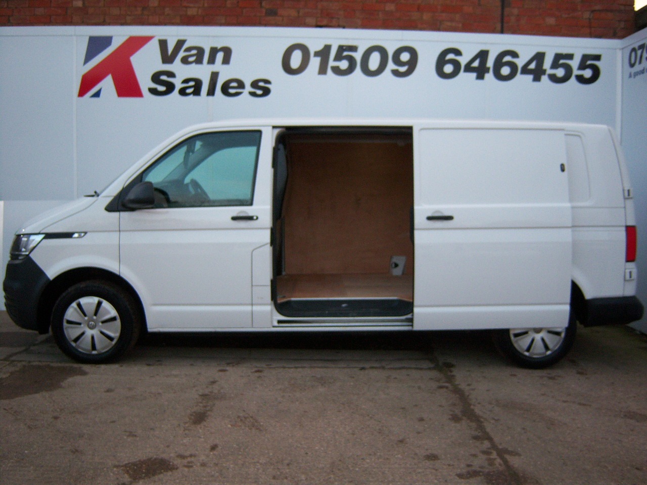 Used Volkswagen Transporter 2023 for sale - 76709807: Photo 8