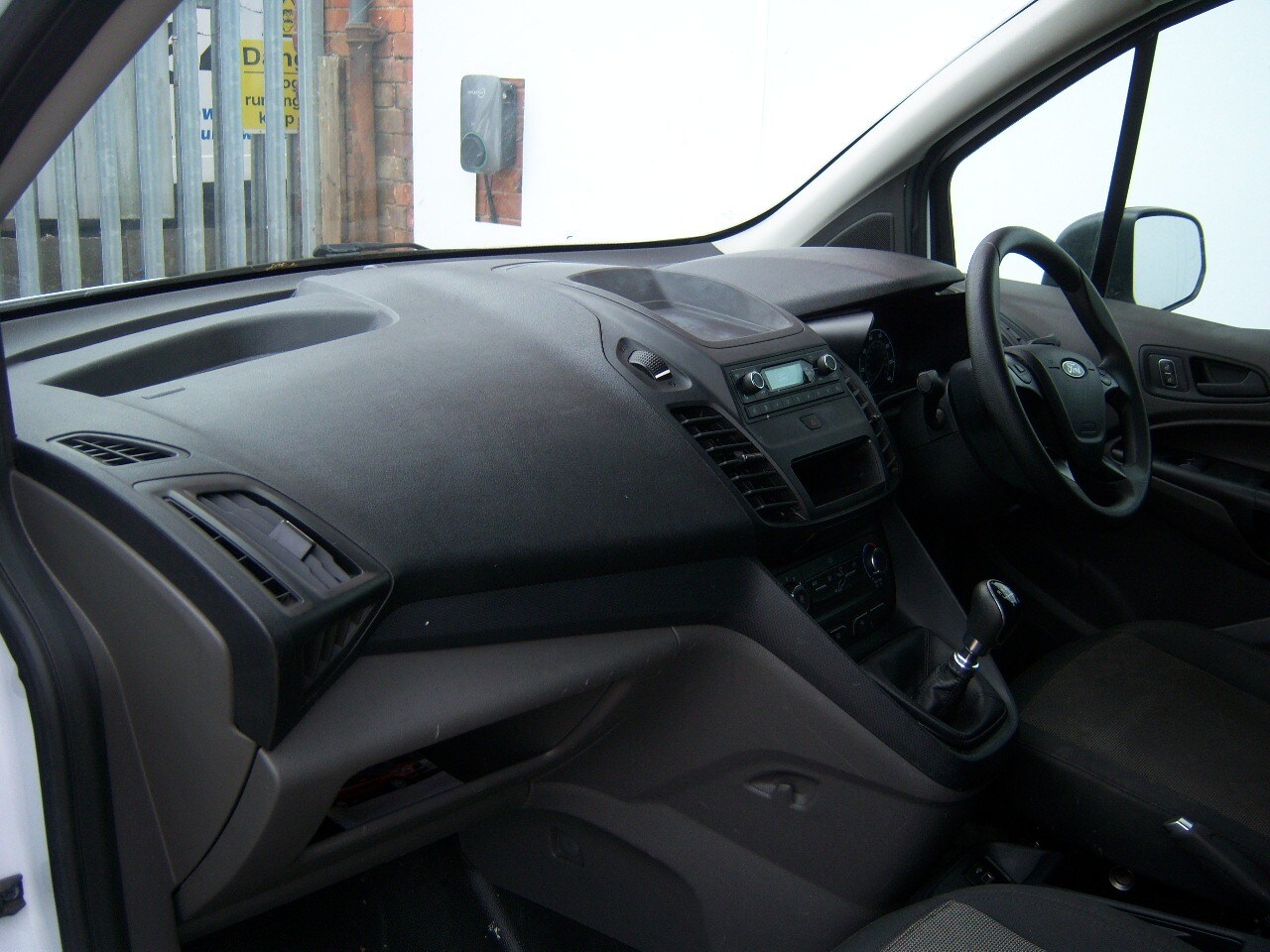 Used Ford Transit Connect 2020 for sale - 75638106: Photo 14