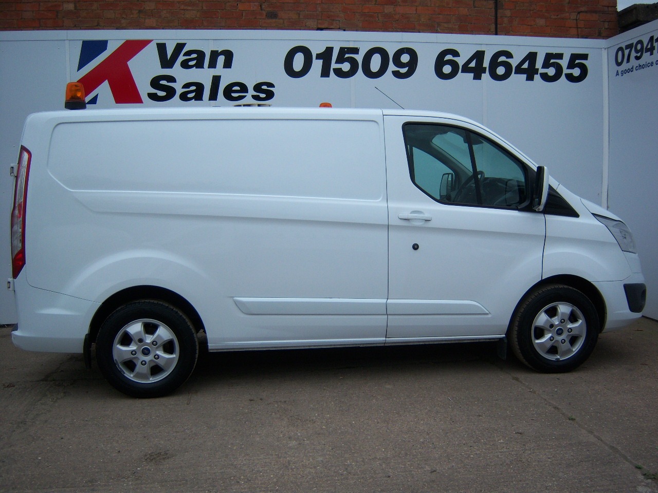 Used Ford Transit Custom 2017 for sale - 76331137: Photo 8
