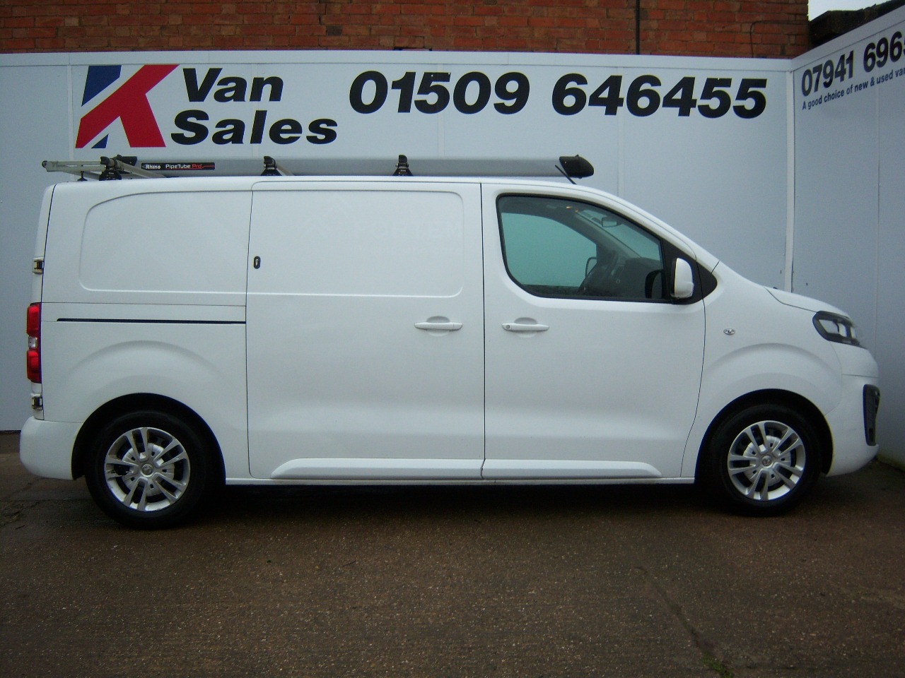 Used Vauxhall Vivaro 2020 for sale - 77003526: Photo 2