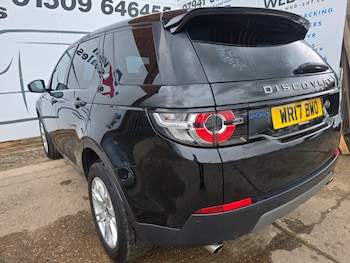 Used Land Rover Discovery Sport 2017 for sale - 78862311: Photo