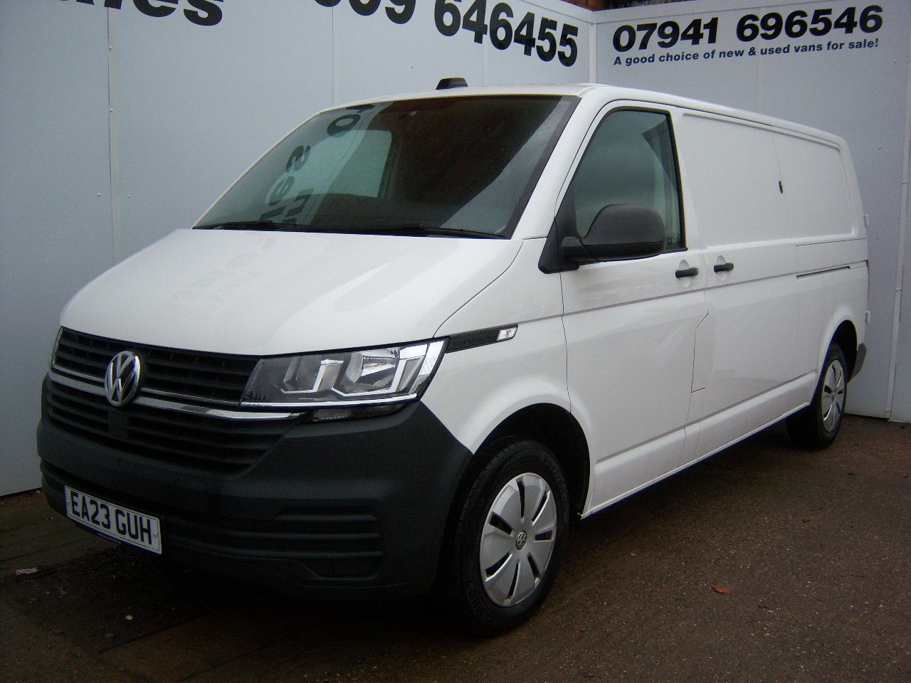 Used Volkswagen Transporter 2023 for sale - 76891649: Photo 1