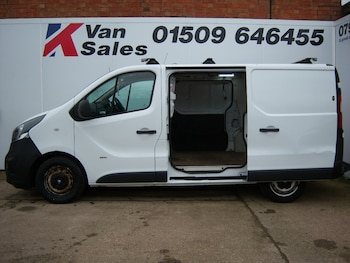 Used Vauxhall Vivaro 2016 for sale - 77351265: Photo