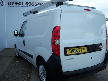 Used Vauxhall Combo 2018 for sale - 75595925: Photo