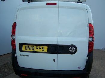 Used Vauxhall Combo 2018 for sale - 75595925: Photo