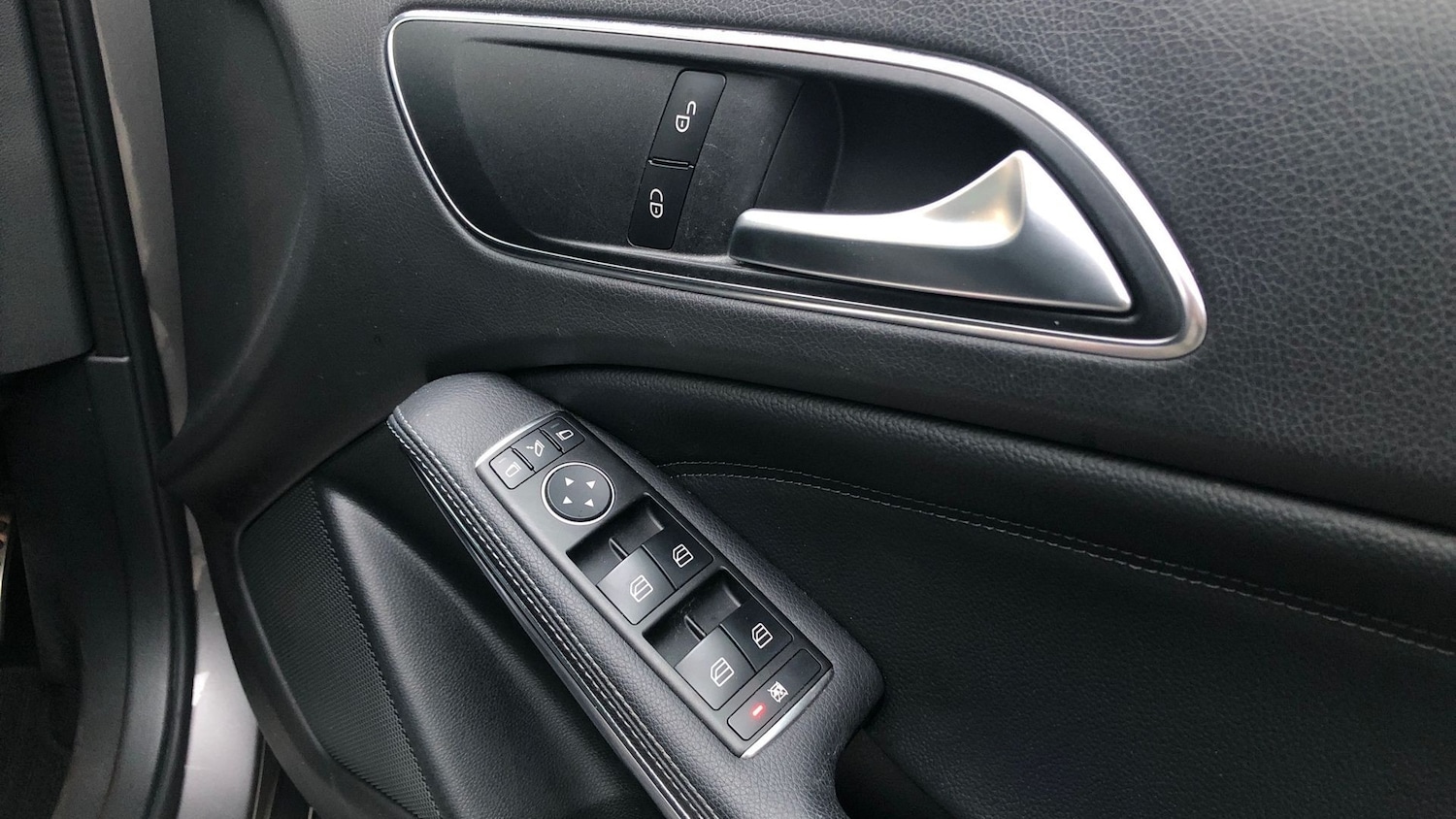 Used Mercedes-Benz A-Class 2018 for sale - 77736208: Photo 37