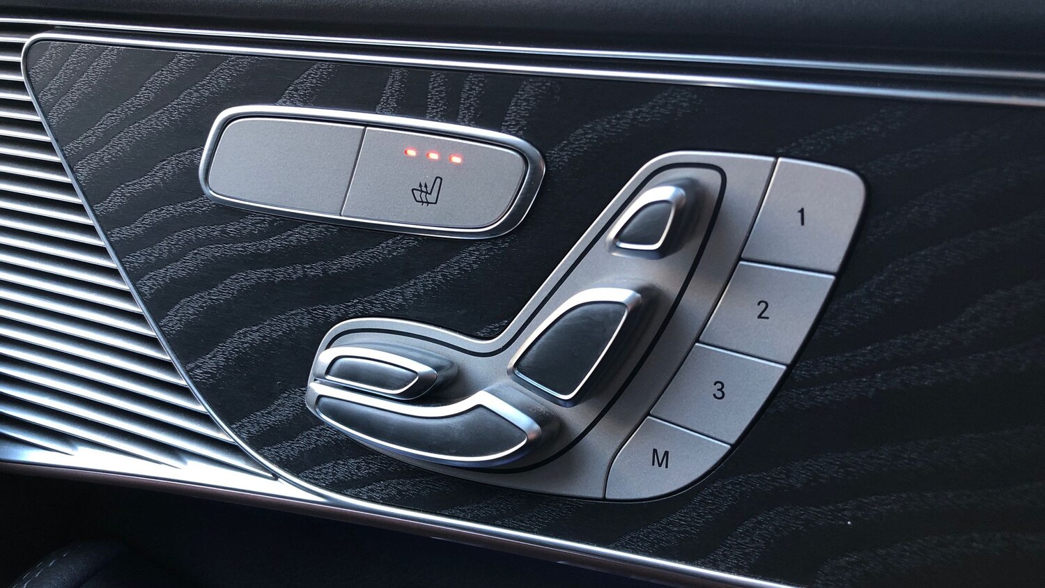 Used Mercedes-Benz EQC 2023 for sale - 76603772: Photo 28