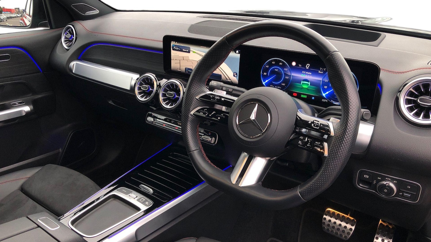 Used Mercedes-Benz EQB 2024 for sale - 76413448: Photo 3