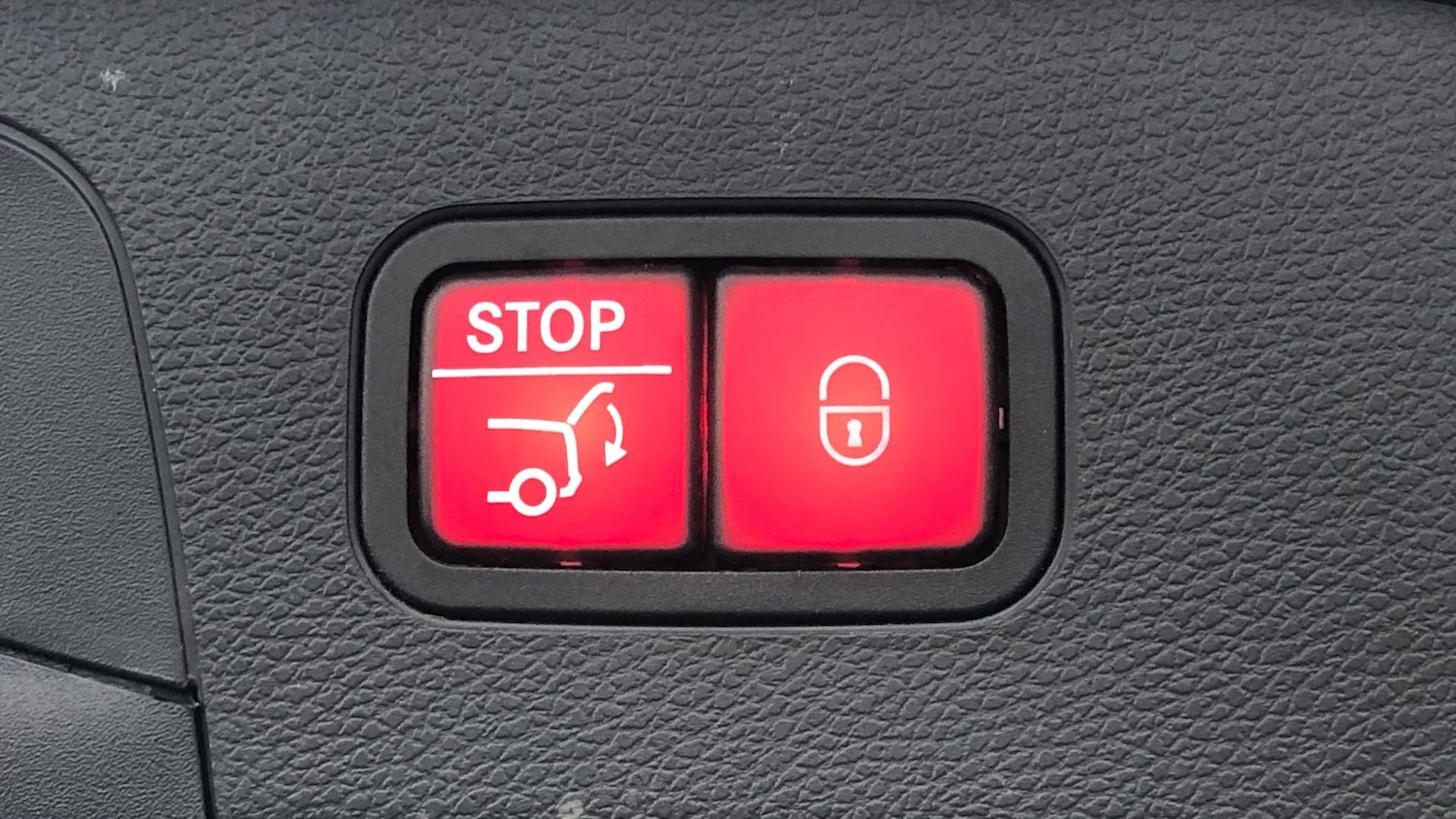 Used Mercedes-Benz EQC 2023 for sale - 77605359: Photo 25