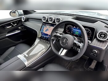 Used Mercedes-Benz GLC 2024 for sale - 77228500: Photo