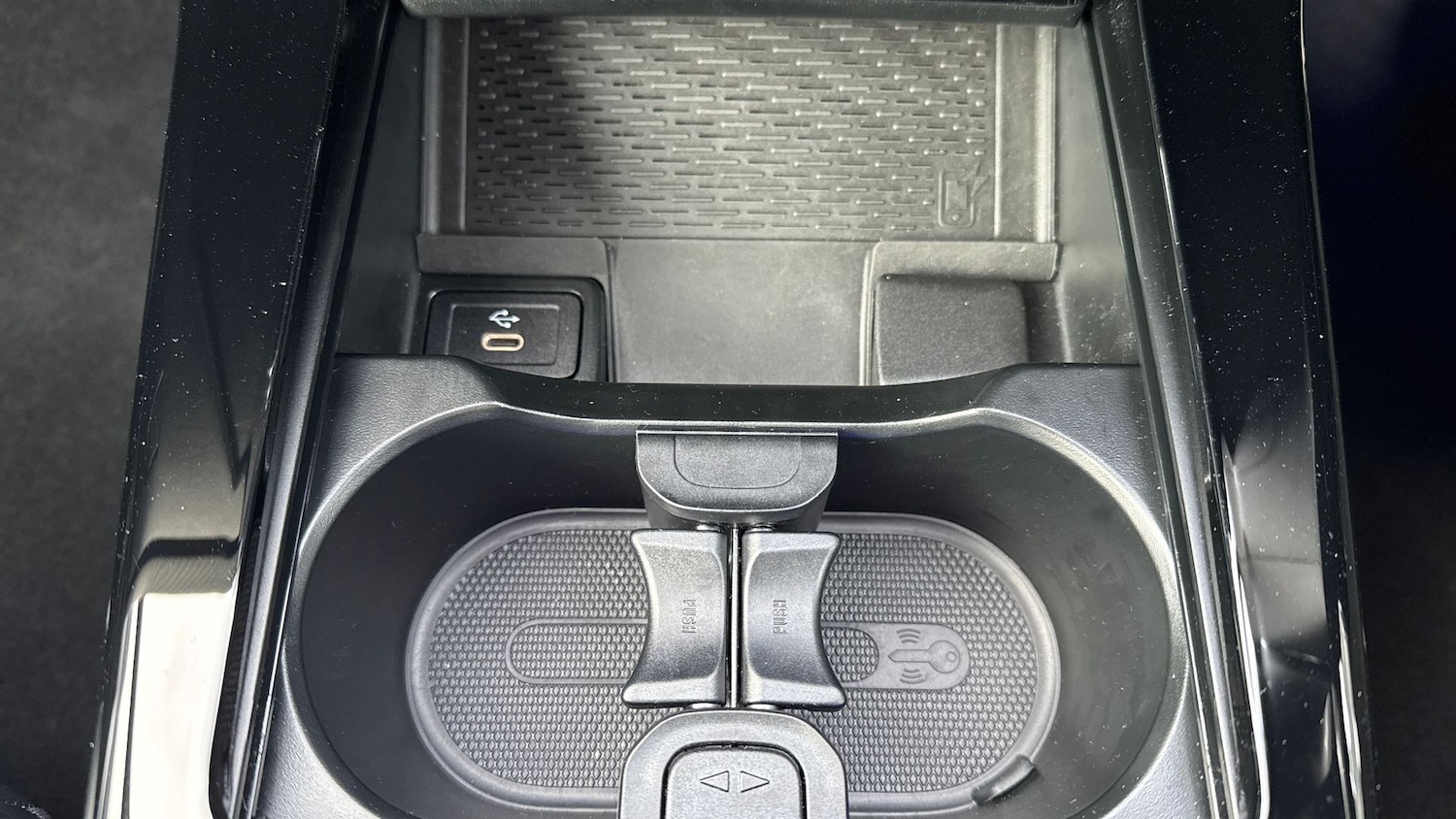 Used Mercedes-Benz CLA 2024 for sale - 77622924: Photo 39