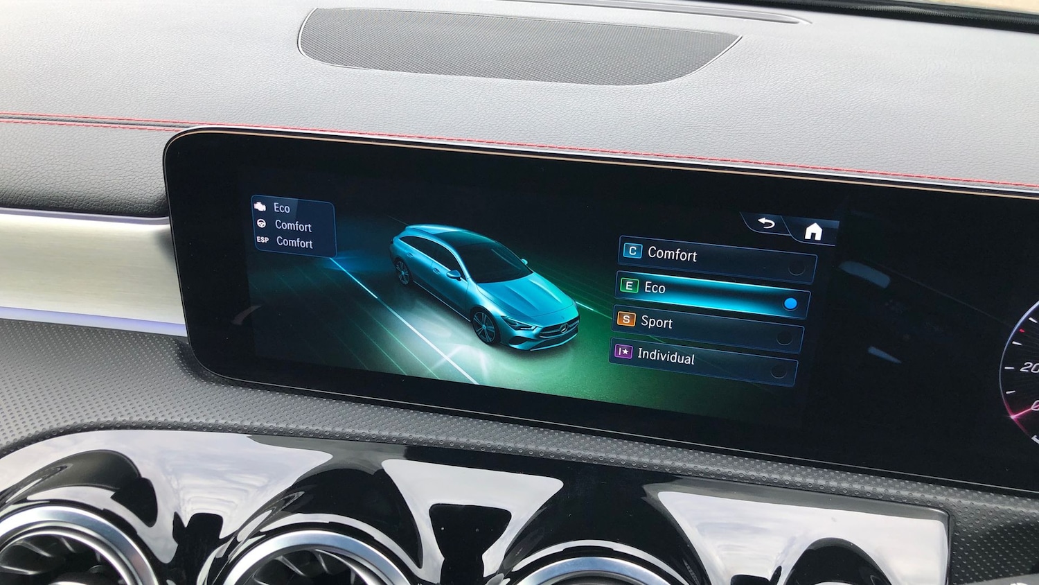 Used Mercedes-Benz CLA 2025 for sale - 76413592: Photo 25