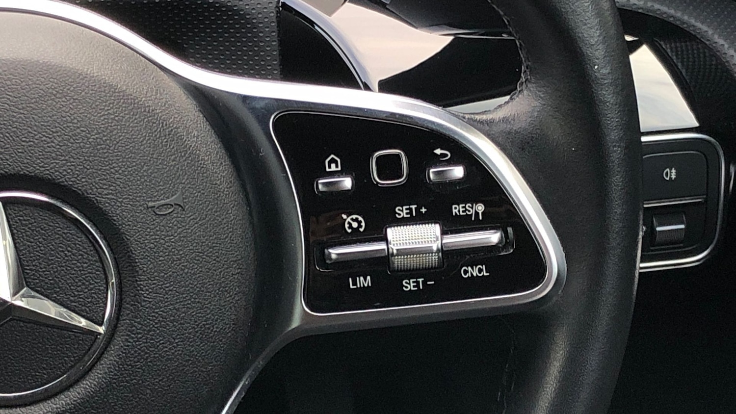 Used Mercedes-Benz A-Class 2019 for sale - 76763288: Photo 24