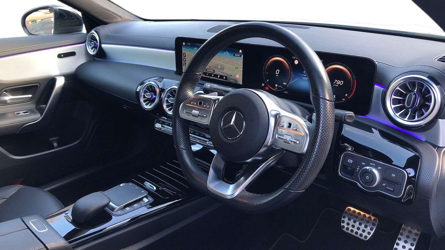 Used Mercedes-Benz CLA 2022 for sale - 76963745: Photo 3