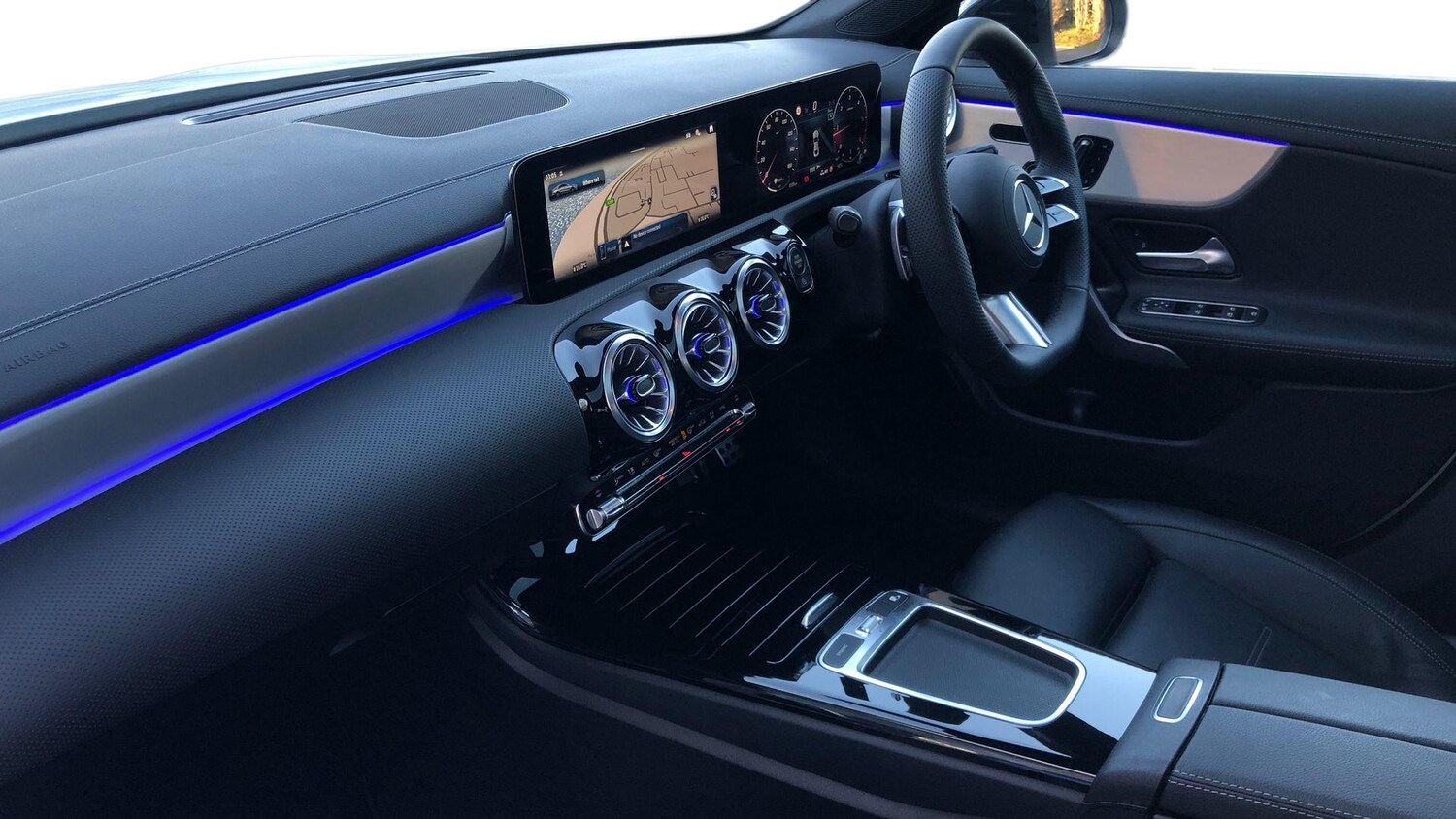 Used Mercedes-Benz CLA 2024 for sale - 76560220: Photo 8