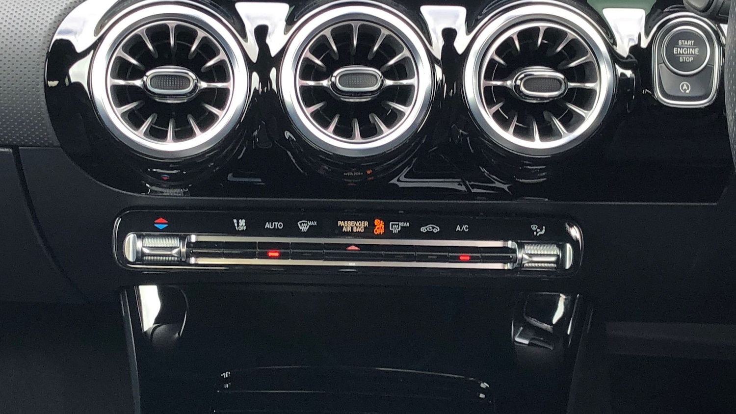 Used Mercedes-Benz CLA 2025 for sale - 76413585: Photo 25