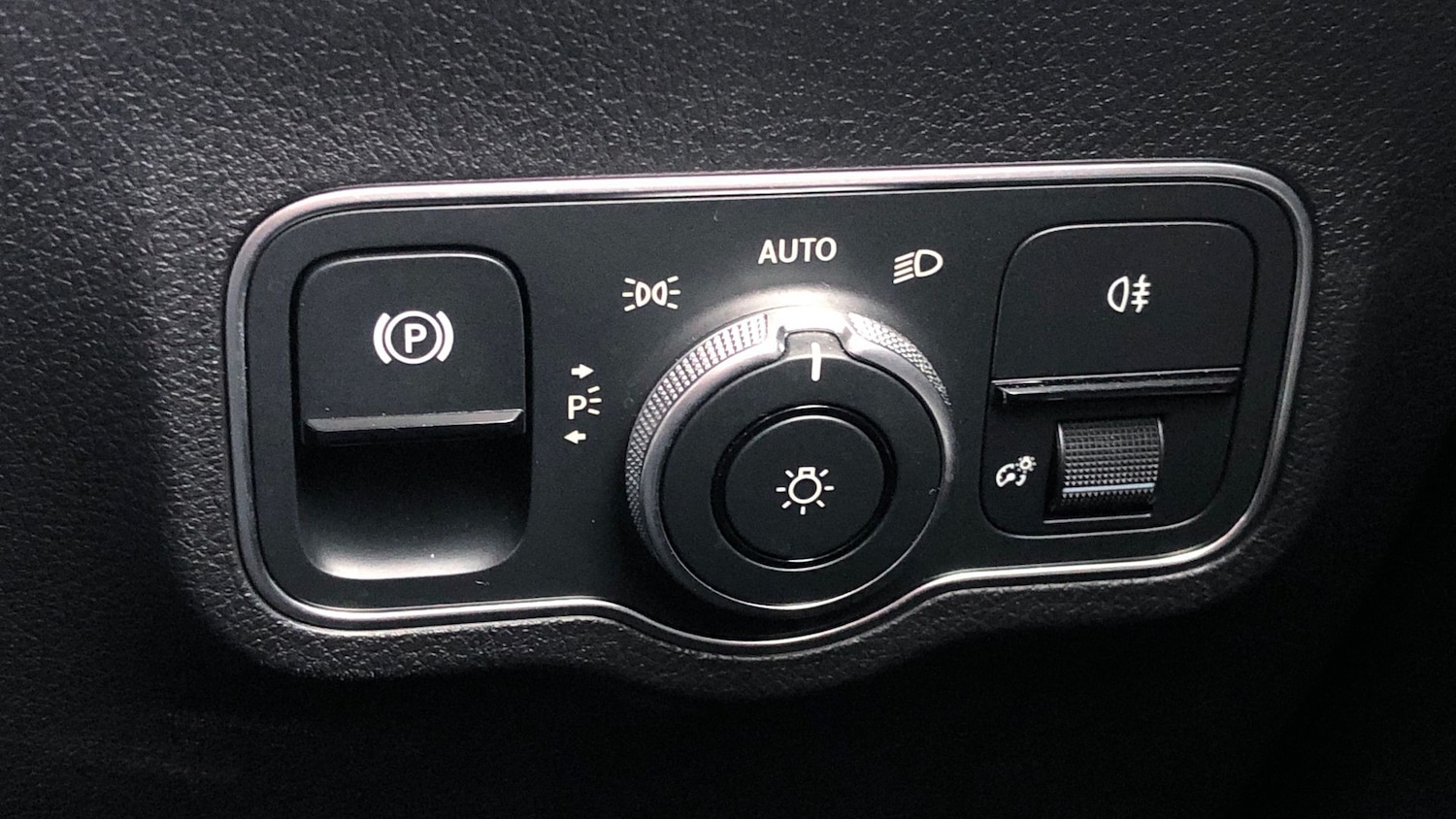 Used Mercedes-Benz GLB 2024 for sale - 76819777: Photo 36