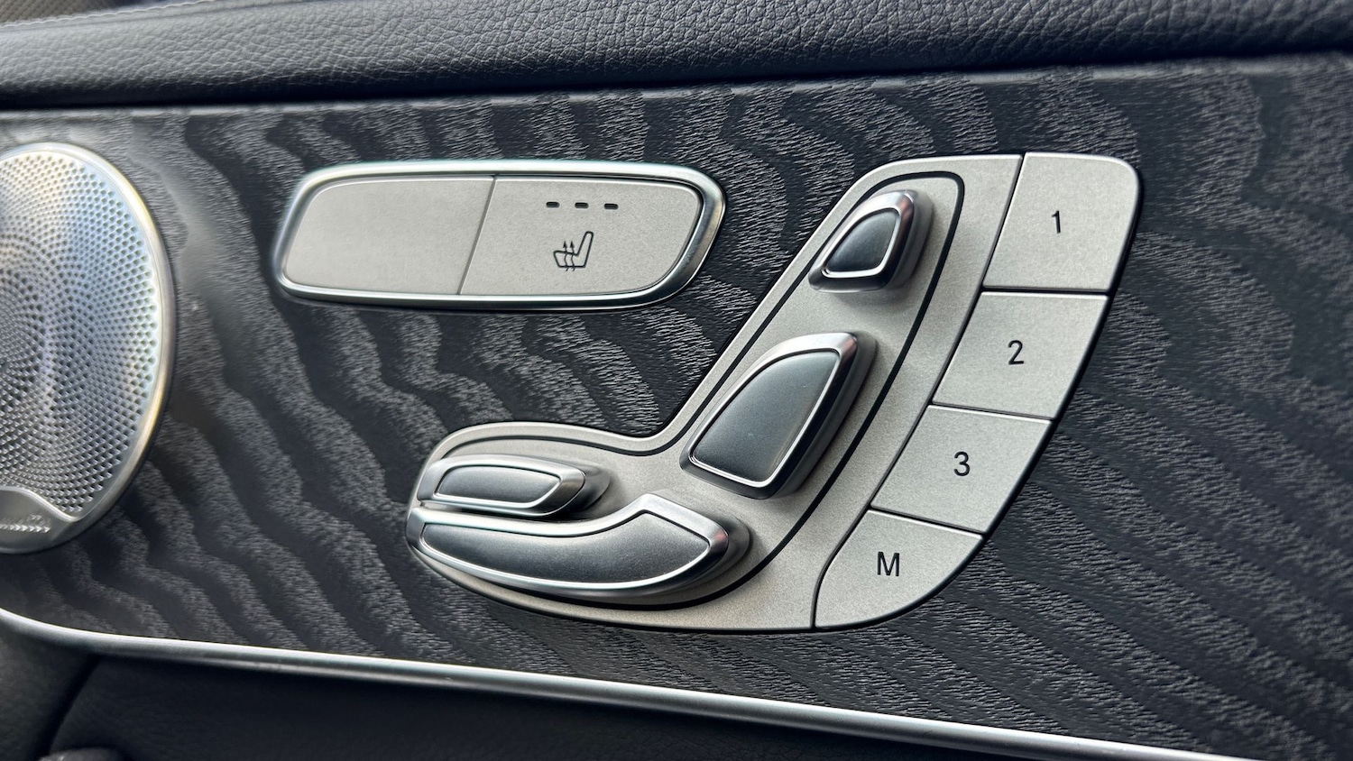 Used Mercedes-Benz GLC 2021 for sale - 76413623: Photo 23