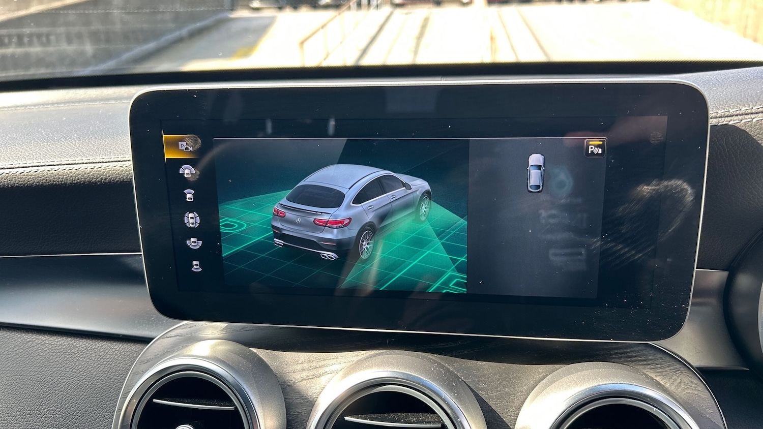 Used Mercedes-Benz GLC 2021 for sale - 76413623: Photo 37