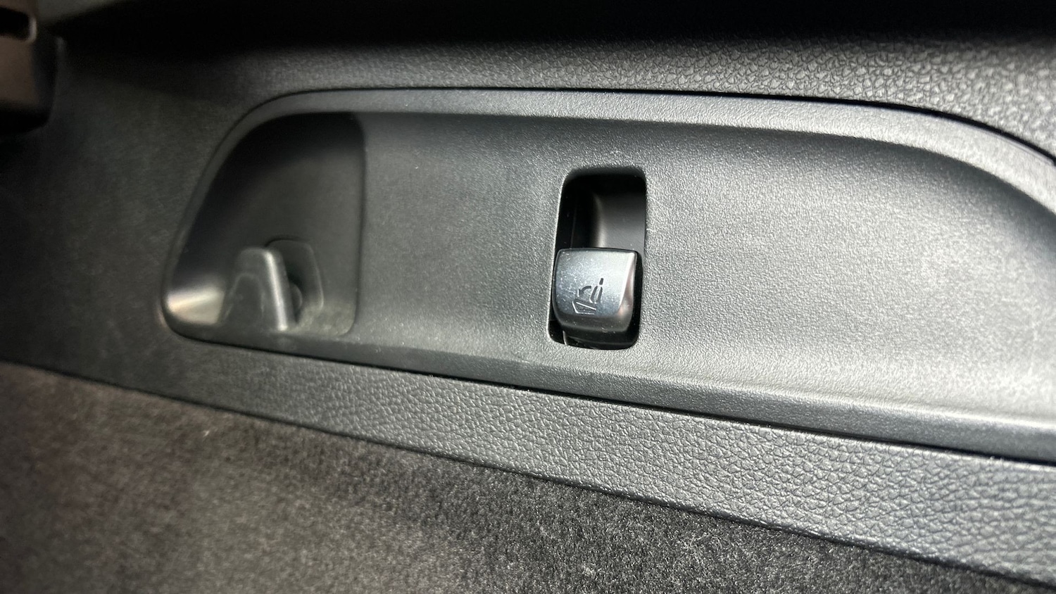 Used Mercedes-Benz GLC 2021 for sale - 76413623: Photo 40